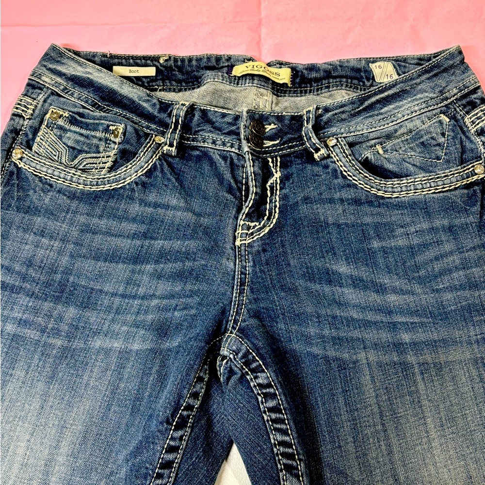 Vigoss women flared blue jeans. NWOT. Size 16. Boot cut.